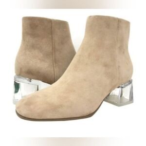 Faryl by Faryl Robin, Hula Booties in Natural Color. NIB-Size 7